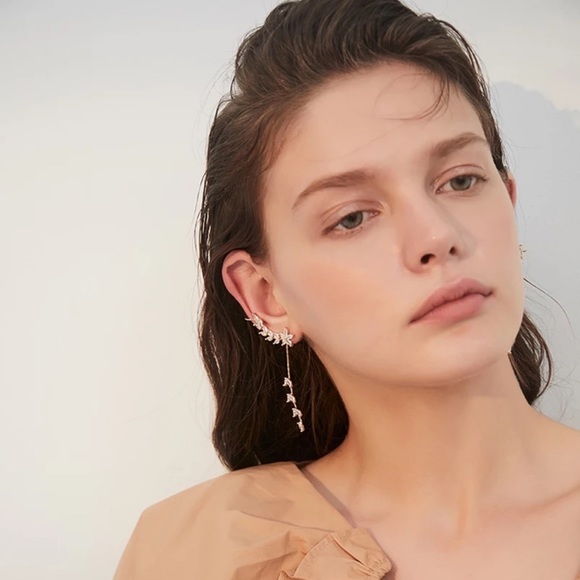 Gold Crystal Flower Ear Cuff Dangle Earring - Picture 3 of 11